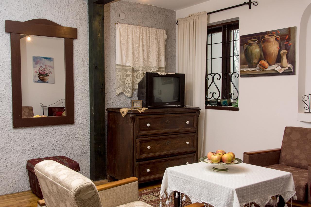 Guest House Vila Albedo Varna Bagian luar foto