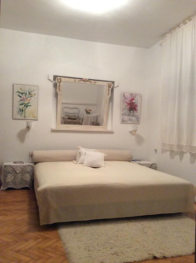 Guest House Vila Albedo Varna Bagian luar foto