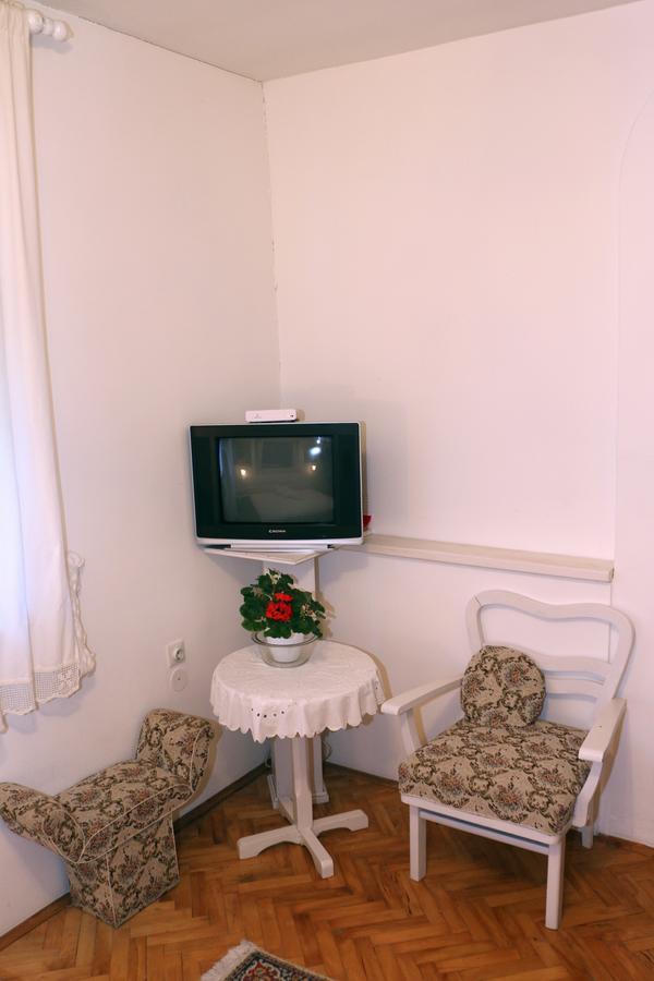 Guest House Vila Albedo Varna Bagian luar foto