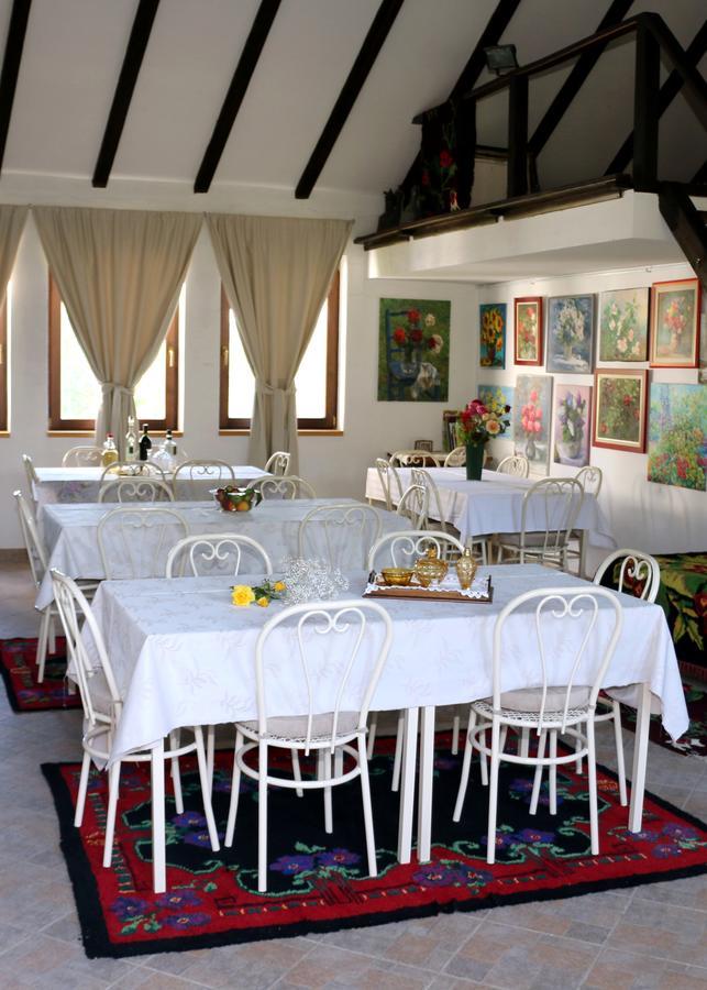 Guest House Vila Albedo Varna Bagian luar foto